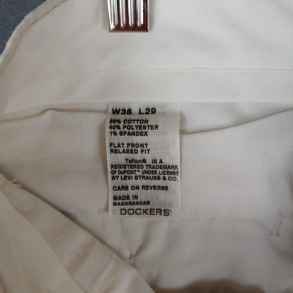 Dockers Pants‎ Mens 36x29 (Actual 37x27) Ivory Flat Front Relaxed Fit Golf Chino